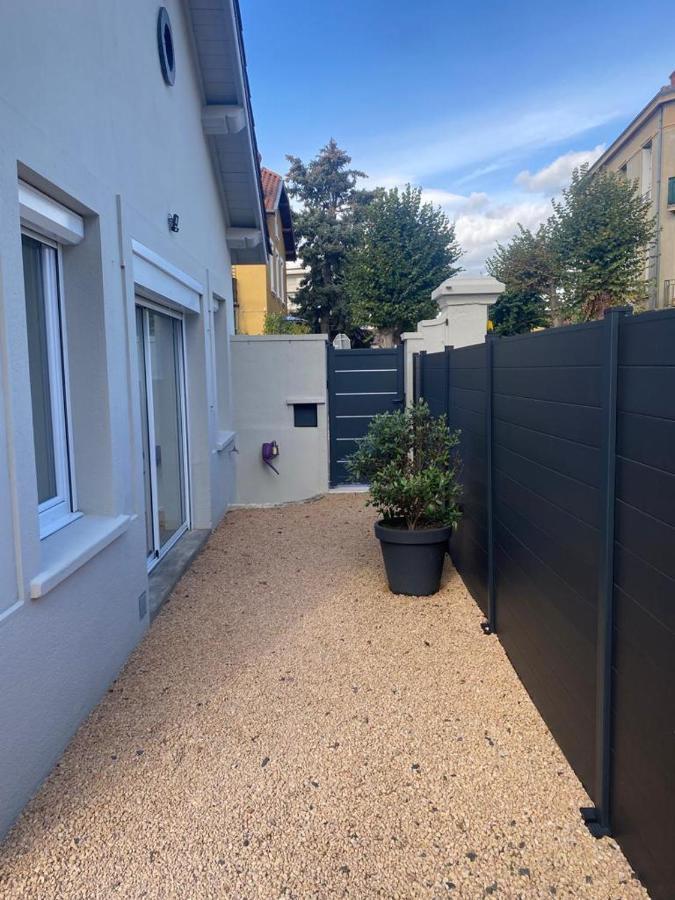 A La Belle Etoile Apartment Montbrison Bagian luar foto
